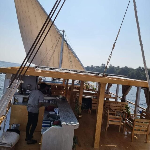 Private Felucca Bliss: Half Day, Lunch, and Botanical Garden