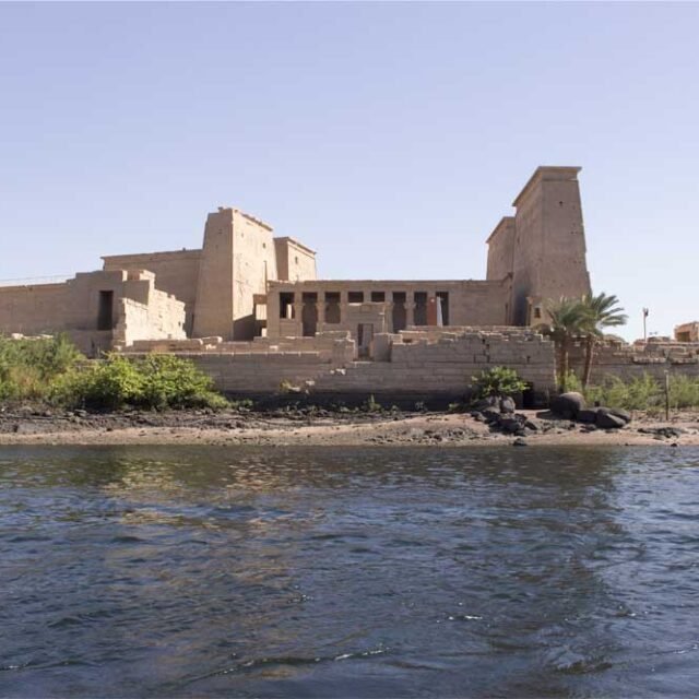 Kayaking Adventure around Philae Temple: Nile Exploration