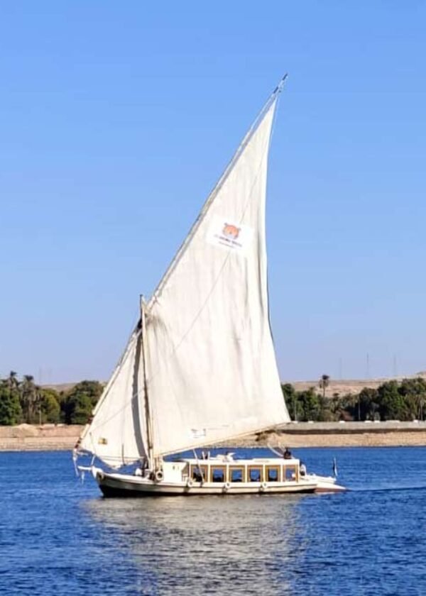 Private Traditional Felucca Sailboat Adventure: 4 Nights on the Nile